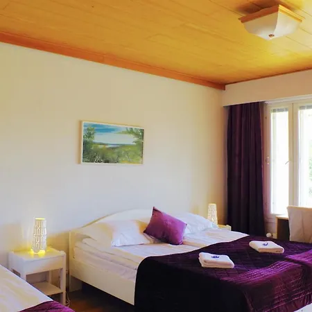 Arctic Heart Gasthof 3*