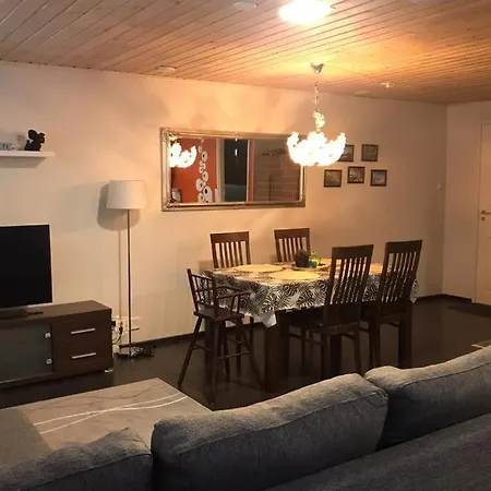 Tule Lomalle Luppoaikaan Holiday home *