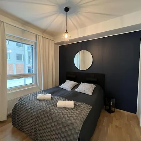 - King Size Bed - Gym&wifi - Indoor Parking Apartment