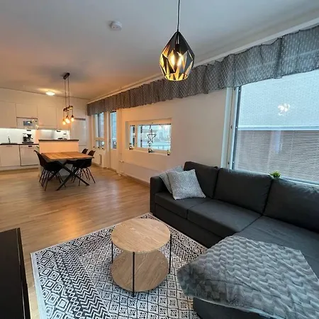 - King Size Bed - Gym&wifi - Indoor Parking