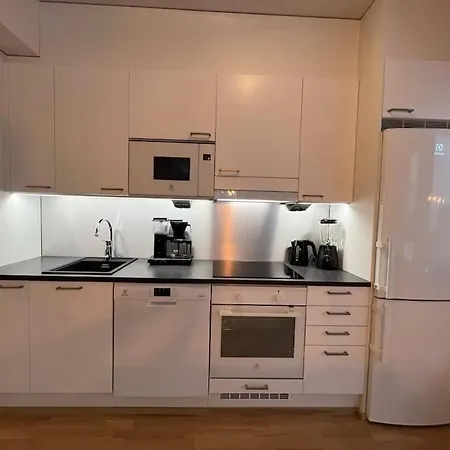 - King Size Bed - Gym&wifi - Indoor Parking *