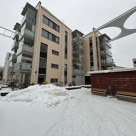 - King Size Bed - Gym&wifi - Indoor Parking