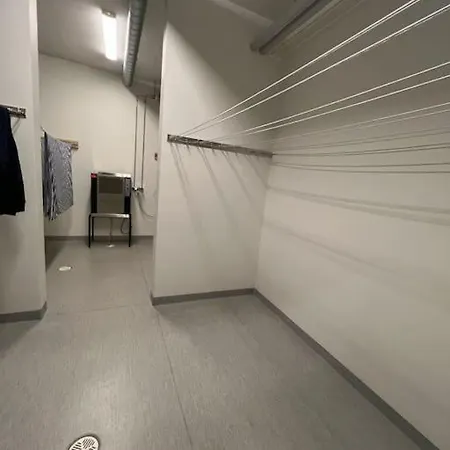 - King Size Bed - Gym&wifi - Indoor Parking Apartment