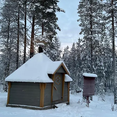 Aurora Igloo Fireplace-heated Tents In A Secret Forest With Private Jacuzzi And Shared Sauna Bathroom And Dog Friendly Luxury tent Rovaniemi