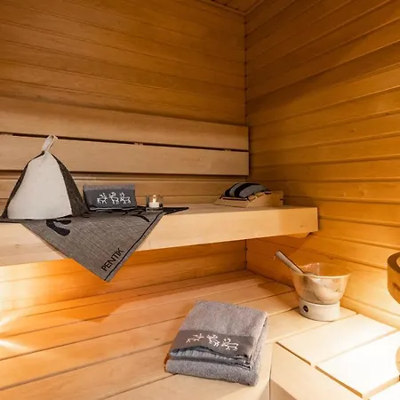 Rovakoti - Nordic Design With Sauna, Free Garage, Smartlock