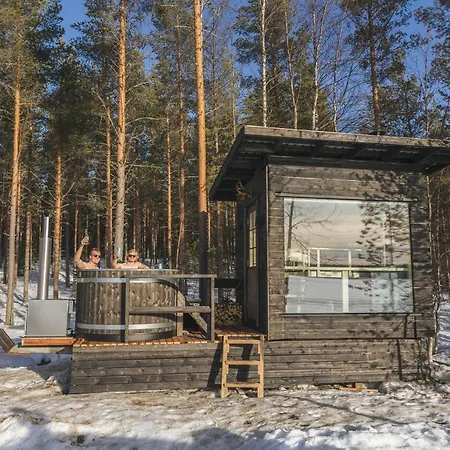 Apartment Northern Lights Glass Igloo Getaway For Couples