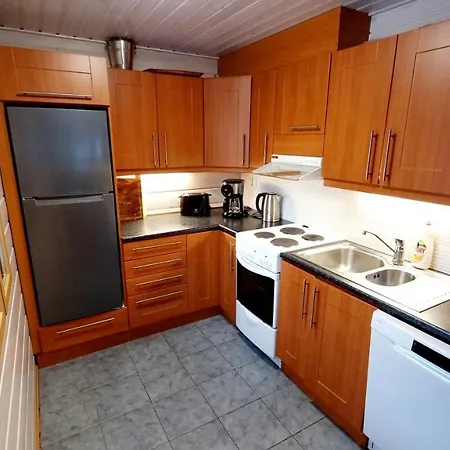 Tilhi Apartment *