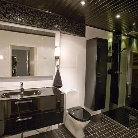 Apartamento Majestic Penthouse With Sauna & High-speed Wi-fi And Parking *