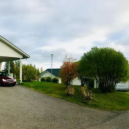 Santa's Cozy Retreat, Near Santa's Village * Rovaniemi