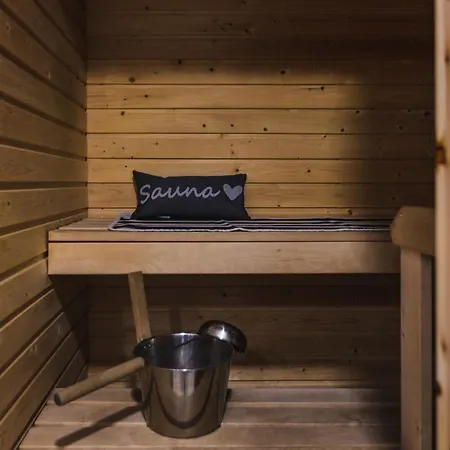 Penthouse With Sauna - King Size Bed - Free Wifi! Rovaniemi