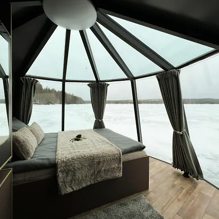Lakelodge Kiehinen & Igloos Chalet