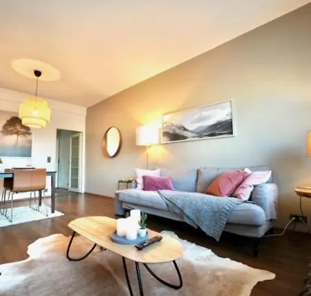 Apartment Cozy And Bright 2-bedroom Washer And Dryer, King Size Bed