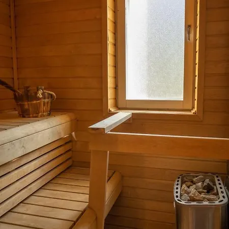 Design With View, Sauna, Fireplace Rovaniemi