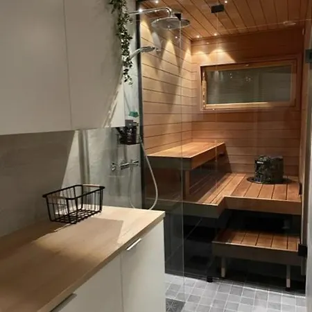 Helmetaer Apartment *