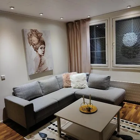 Arctic Circle Private 2nd Floor And Balcony *
