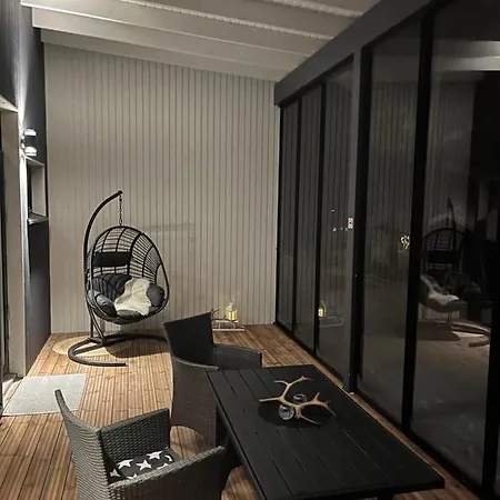 Apartment Helmetaer