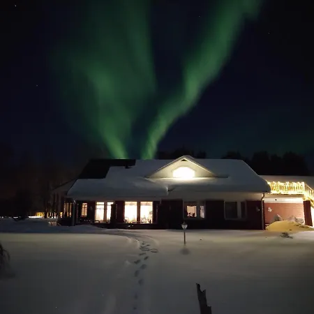 Arctic River Apartment *