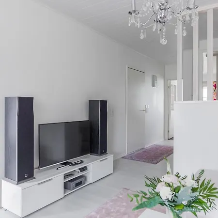 City Holiday 2 Apartment *