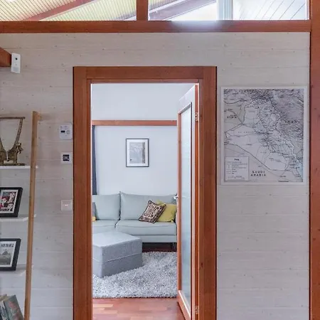 Arctic Wooden Terra Apartment *