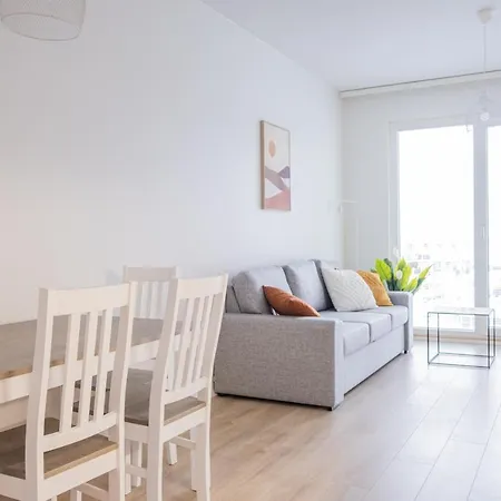 Snowflake Suites, Pet Friendly Apartment