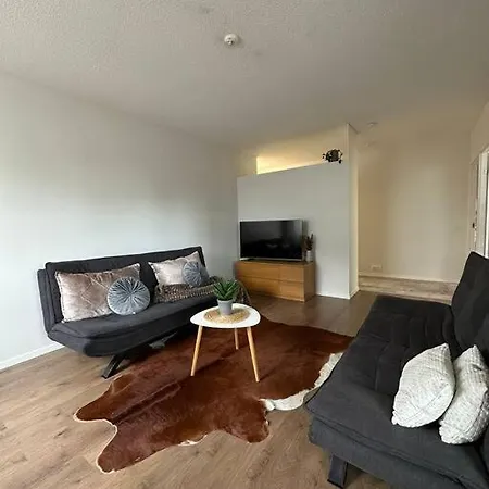 - King Size Bed - Wi-fi - Sauna Apartment