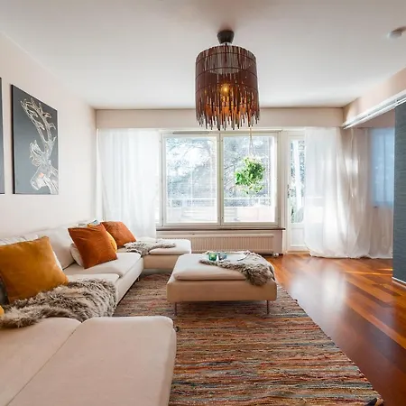 Apartment Nordic Gem Near Railway Station, Free Parking And Wifi *