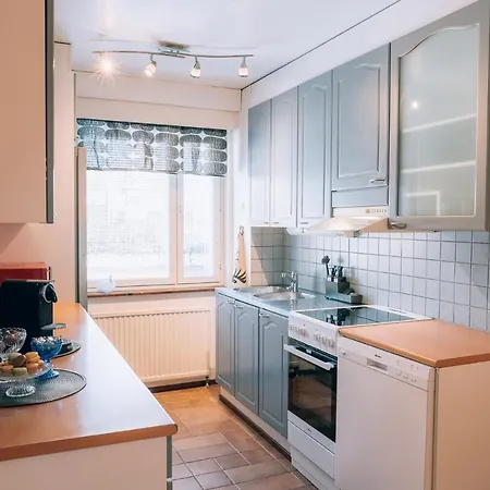 Apartment Nordic Gem Near Railway Station, Free Parking And Wifi *