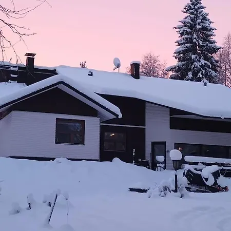 Apartment Atmospheric House On Riverbank *