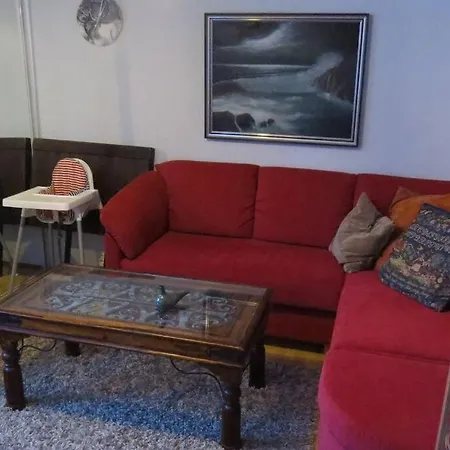 Apartment Atmospheric House On Riverbank *