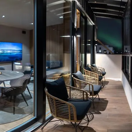 Royal Roi Luxury Apartment *