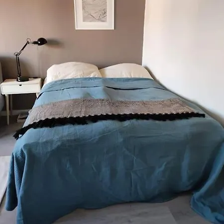 Spacious And Charming Apartment