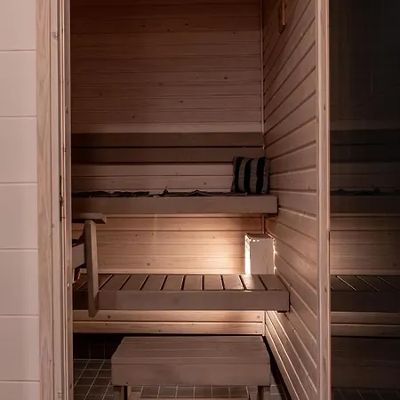 Aurora Breeze - Center Apartment