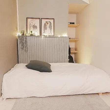 Apartment In Heart Of *
