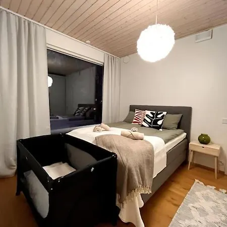 Apartment Cozy House Nearby The Services *