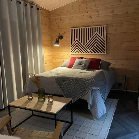 Log House With Sauna&jacuzzi! * Rovaniemi