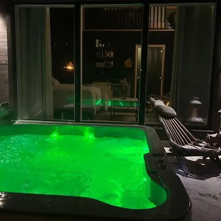 Log House With Sauna&jacuzzi! Apartment Rovaniemi
