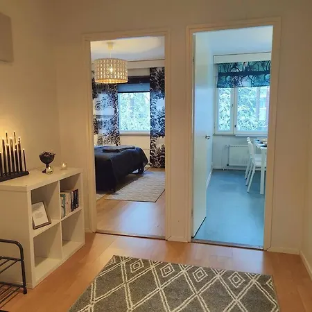 Apartment Spacious With Balcony And Free Wifi *