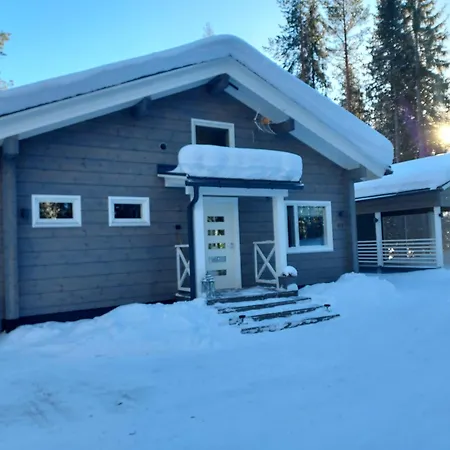 Sirius Sieri, Log-cottage By The Villa *