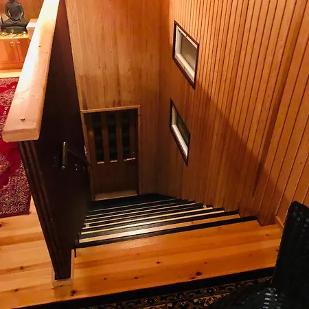 Meditation With Light Bfast - Private Toilet, No Shower *