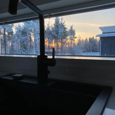 Snowflake Villa *