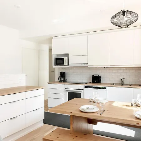 Viola Apartment *