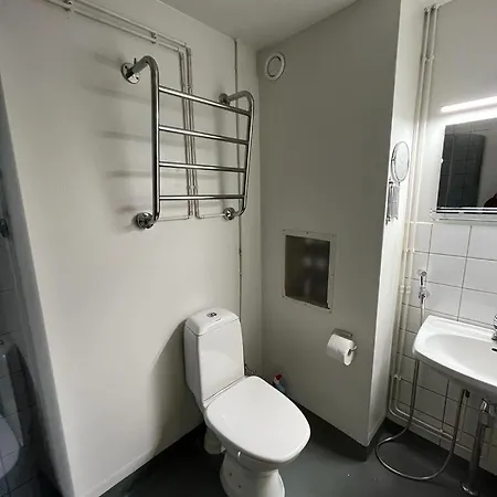 Apt 37 Apartment *