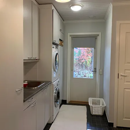 Riverside For Families - Beautiful House Near Santa Claus Village Apartment