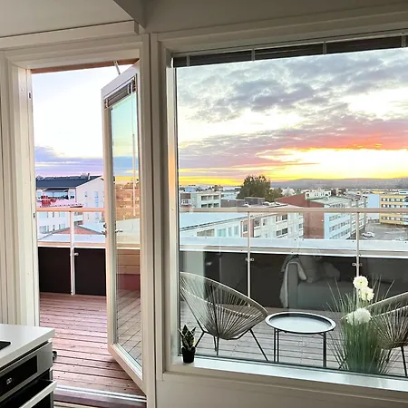 Modern Penthouse Studio With Private Terrace Rovaniemi
