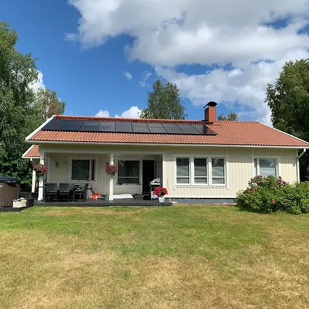 Riverside For Families - Beautiful House Near Santa Claus Village