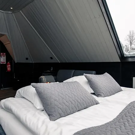 Apukka Hotel 4*