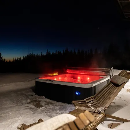 Log House With Sauna&jacuzzi! Rovaniemi
