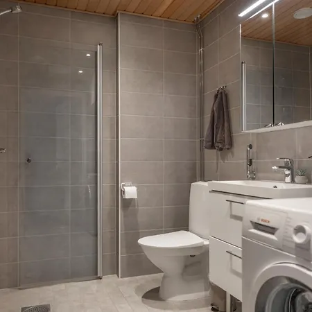 New, Modern W/ Big Balcony Apartment *