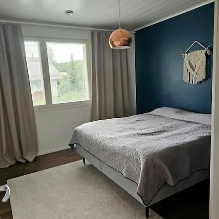 Villa Viihtyisae Koti Laehellae Keskustaa Rovaniemi
