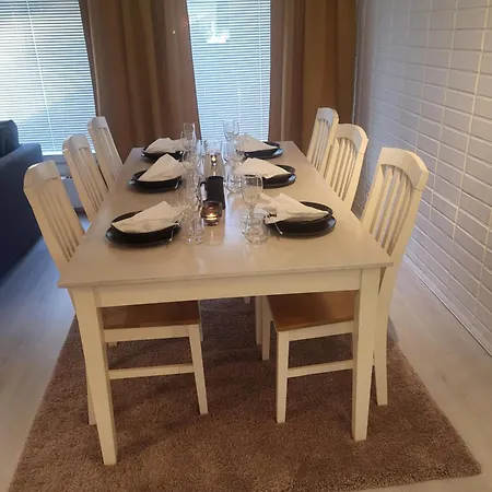 Apartment Tilava Uudistettu Perheasunto *